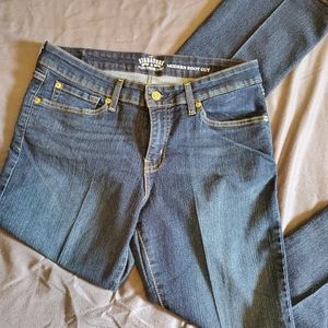 Women's Levi jeans